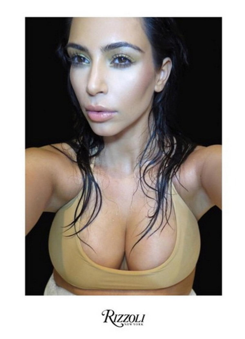 Illustration for article titled This week we’re barely putting up with Kim Kardashian’s Selfish